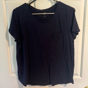 Women's GAP Navy pocket t-shirt
